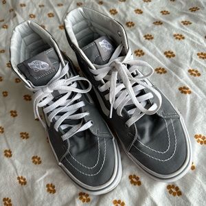 GRAY VANS